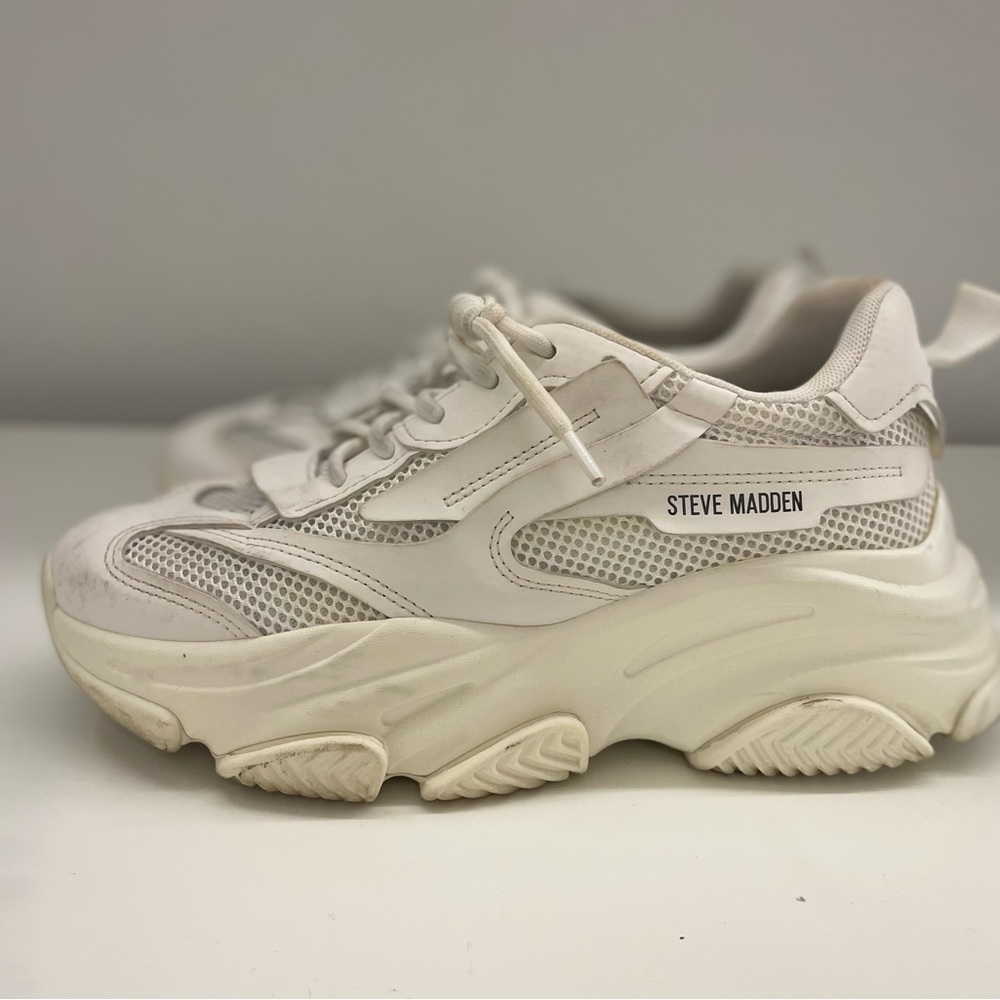 Steve Madden Mesh Sneakers